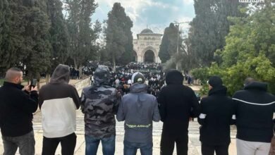 40,000 Palestinians Perform Friday Prayers at Al-Aqsa Mosque