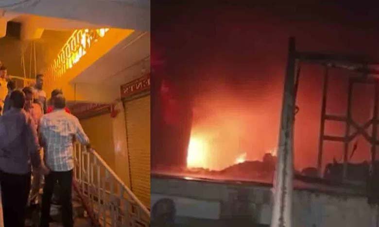 Hyderabad Fire Incident in Dewan Devdhi Several Shops Suffer Major Damage