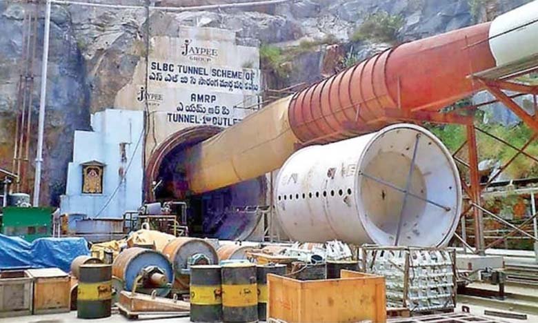 Major Accident in Nagarkurnool Six Workers Feared Trapped After Tunnel Roof Collapse