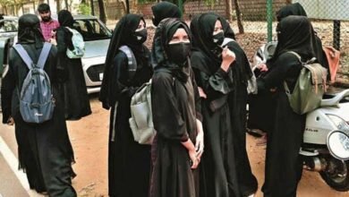 Students Forced to Remove Burqas at Mumbai Exam Center