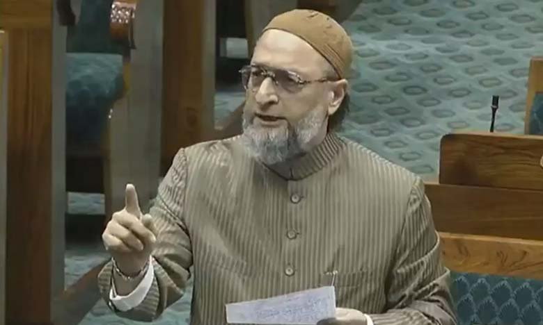 "Won’t Give Up an Inch of Mosque or Dargah": Asaduddin Owaisi Warns Government on Waqf Bill (Video)