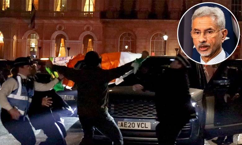 Khalistan Supporters Surrounded Jaishankars Car in London Tore Indian Flag