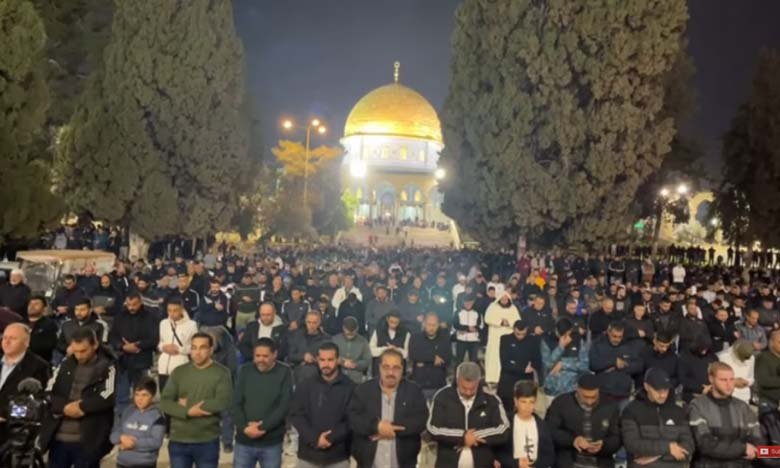 Thousands of Palestinians Offer First Taraweeh Prayer at Al-Aqsa Mosque