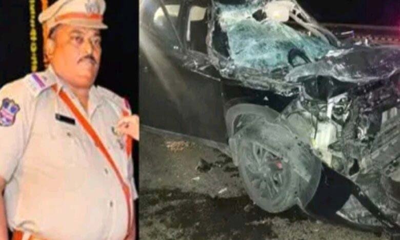 Road Accident in Sangareddy District Filmnagar Sub-Inspector Rajeshwar Dies